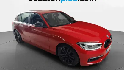 Usado BMW 118 136 CV (100 kW) 2018 Rojo Utilitario