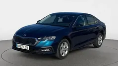 Azul Usado 2021 Skoda Octavia Ambition Berlina | 15.864 € (Buen precio)