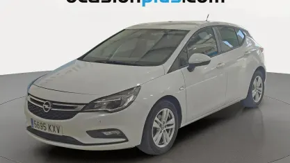 Usado Opel Astra Selective 110 CV (80 kW) 2019 Blanco Utilitario