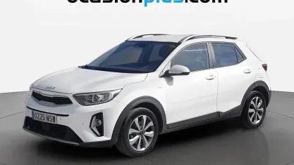 Usado Kia Stonic 101 CV (74 kW) 2024 Blanco SUV