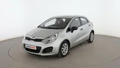 Gris Usado 2013 Kia Rio Berlina | 7899 € (Precio justo)