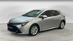 Gris / plata Usado 2024 Toyota Corolla Active Berlina | 25.500 € (Precio justo)