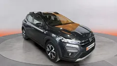 Negro Usado 2022 Dacia Sandero Essentiel Utilitario | 12.190 € (Buen precio)