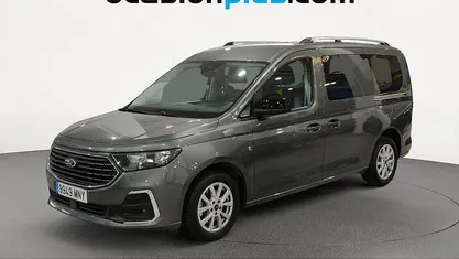 Usado Ford Grand Tourneo Connect Titanium 114 CV (83 kW) 2024 Gris Monovolumen