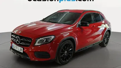 Usado Mercedes GLA180 AMG 122 CV (89 kW) 2020 Rojo SUV