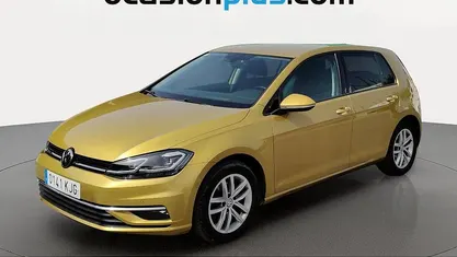 Usado VW Golf VII Advance 125 CV (91 kW) 2018 Amarillo Utilitario