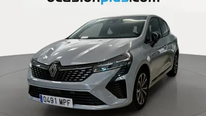 Usado Renault Clio Techno 91 CV (66 kW) 2024 Gris Utilitario