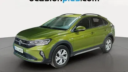 Käytetty VW Taigo Life 110 HP (80 kW) 2023 Vihreä Katumaasturi