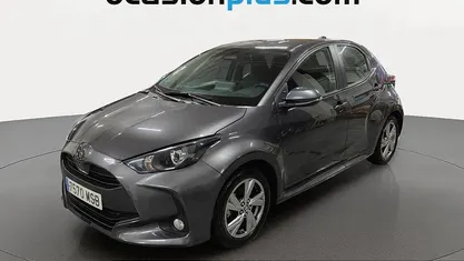 Usado 2024 Toyota Yaris Hybrid Active Utilitario | 16.091 € (Precio justo)