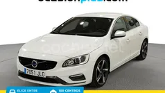 Blanco Usado 2016 Volvo S60 R-Design Momentum Berlina | 22.250 € (Precio justo)