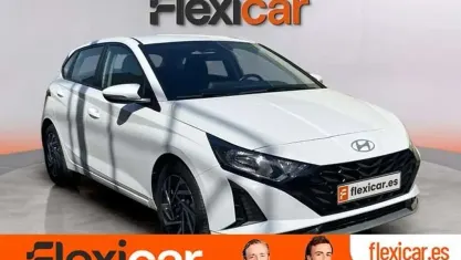 Usado Hyundai i20 101 CV (74 kW) 2024 Blanco Utilitario