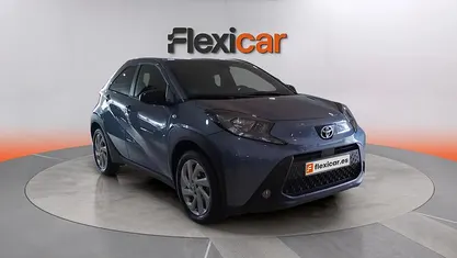 Usado Toyota Aygo X Play 72 CV (52 kW) 2024 SUV