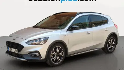 Usado Ford Focus Active 125 CV (91 kW) 2019 Gris plata Utilitario