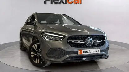 Usado Mercedes GLA200 150 CV (110 kW) 2021 SUV