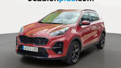 Usado Kia Sportage 136 CV (100 kW) 2021 Rojo SUV