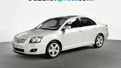 Gris plata Usado 2006 Toyota Avensis Executive Berlina | 5190 € (Super precio)