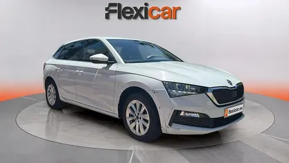 Usado Skoda Scala Ambition 111 CV (81 kW) 2023 Utilitario