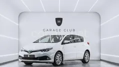 Blanco Usado 2019 Toyota Auris Hybrid Active Berlina | 13.499 € (Buen precio)