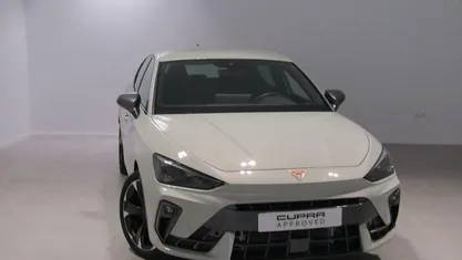Usado Cupra Leon 204 CV (150 kW) 2025 Gris Coupe