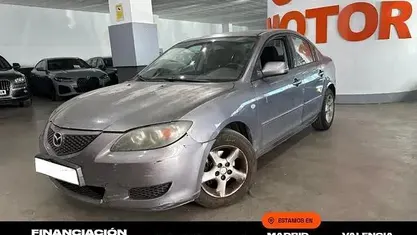 Usado Mazda 3 Active 105 CV (77 kW) 2004 Gris Utilitario