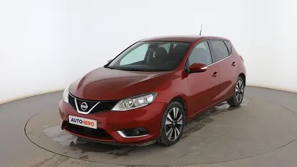 Usado Nissan Pulsar N-Connecta 115 CV (84 kW) 2016 Rojo Berlina