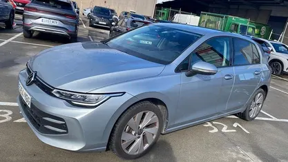 Gris Usado 2025 VW Golf VIII | 25.690 € (Buen precio)