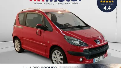 Usado Peugeot 1007 70 CV (51 kW) 2007 Rojo Monovolumen
