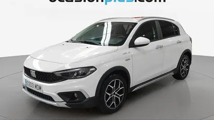 Usado Fiat Tipo Cross 131 CV (96 kW) 2023 Blanco Utilitario