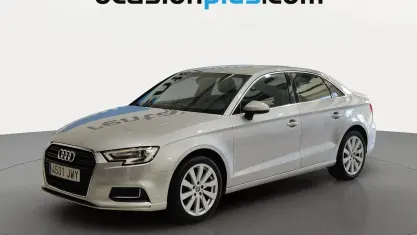 Usado Audi A3 Design 110 CV (80 kW) 2017 Gris plata Berlina