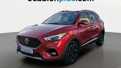Usado MG ZS Luxury 111 CV (81 kW) 2023 Rojo SUV