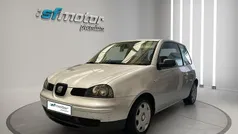 Gris / plata Usado 2004 Seat Arosa Stella Utilitario | 1900 €