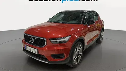 Usado Volvo XC40 Core 129 CV (94 kW) 2022 Rojo SUV