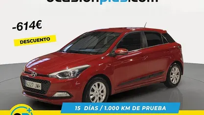 Rojo Usado 2016 Hyundai i20 Utilitario | 7676 € (Precio justo)