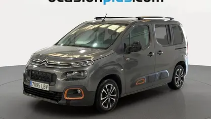 Käytetty Citroën Berlingo Shine 131 HP (96 kW) 2019 Harmaa Tila-auto