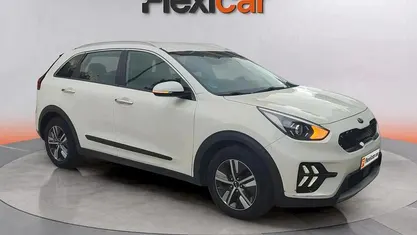 Usado Kia Niro 141 CV (103 kW) 2021 Blanco SUV
