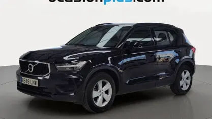 Gebraucht Volvo XC40 Momentum 129 PS (94 kW) 2021 Schwarz SUV