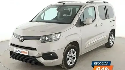Używany Toyota Proace City Active 131 KM (96 kW) 2021 Szary Minivan