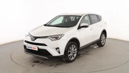 Usado Toyota RAV4 Advance 143 CV (105 kW) 2018 Blanco SUV