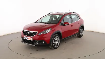 Usado Peugeot 2008 Allure 130 CV (95 kW) 2019 Rojo SUV