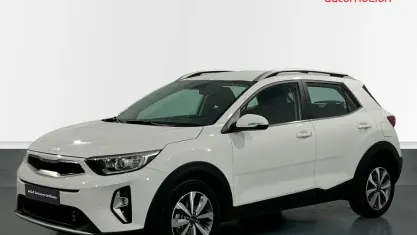 Usado Kia Stonic 100 CV (73 kW) 2022 SUV