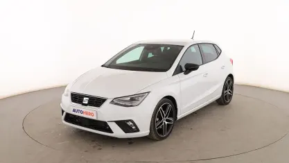 Usado Seat Ibiza FR 150 CV (110 kW) 2023 Blanco Utilitario