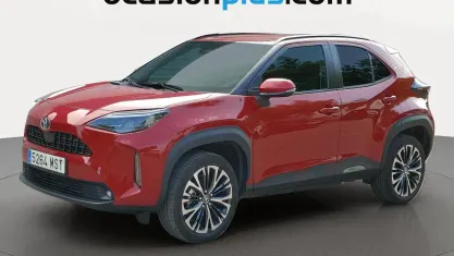 Usado Toyota Yaris Cross Style 116 CV (85 kW) 2024 Rojo SUV