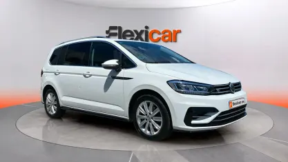 Usado VW Touran R-line 150 CV (110 kW) 2019 Blanco Monovolumen