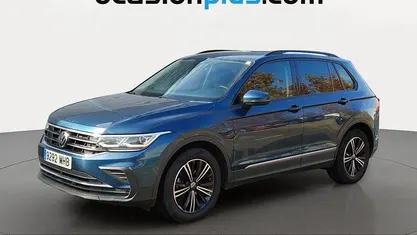 Azul Usado 2023 VW Tiguan Life SUV | 24.228 € (Super precio)