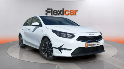 Usado Kia Ceed 101 CV (74 kW) 2024 Blanco Utilitario