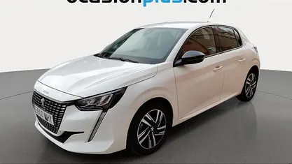 Usado 2023 Peugeot 208 Allure Utilitario | 11.091 € (Buen precio)