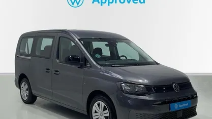 Usado VW Caddy Maxi 102 CV (75 kW) 2024 Gris Monovolumen