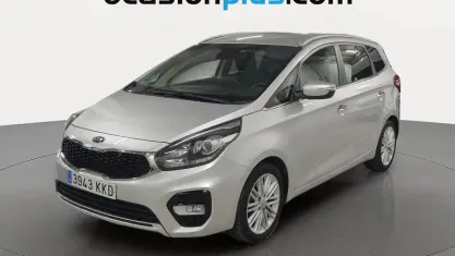 Usado Kia Carens 136 CV (100 kW) 2018 Gris plata Monovolumen