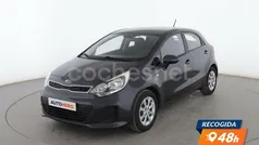 Gris Usado 2016 Kia Rio Berlina | 9599 € (Precio justo)