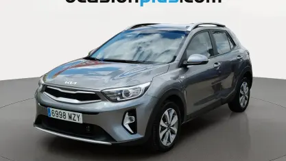 Usado Kia Stonic 101 CV (74 kW) 2025 Gris SUV